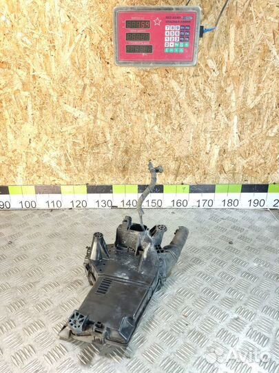 Блок предохранителей салонный Lexus Ls 2006-2017