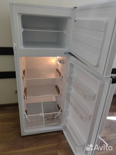 Холодильник dexp RF-TD210NMA/W