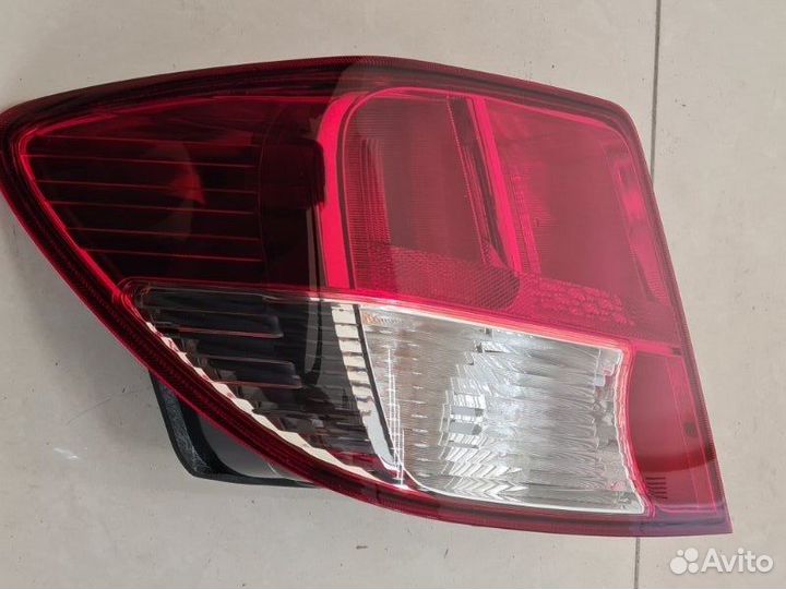 Фонарь задний левый внешний задний левый