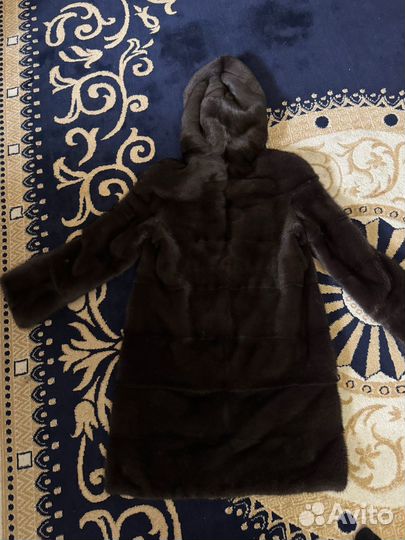 Продаю норковую шубу Очень в хорошем состоянии