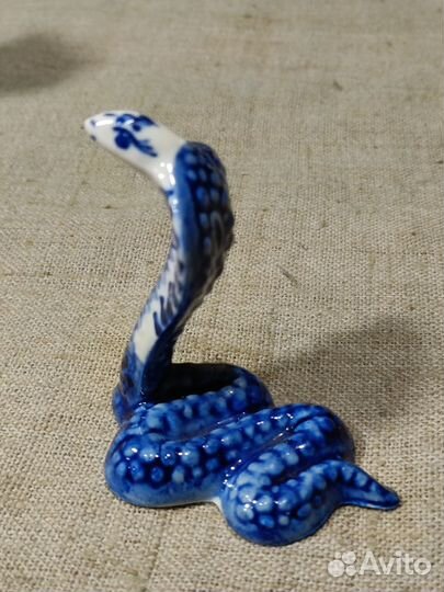 Статуэтка фарфор гжель