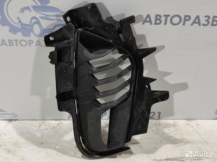 Окантовка повторителя в бампер правая K5 2020