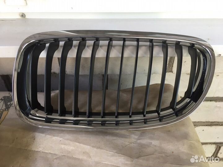 Решетка радиатора BMW e90