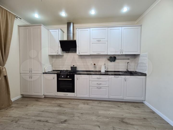 Коттедж 180 м² на участке 5,2 сот.