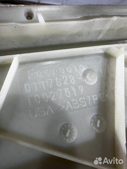 Накладка центральной консоли левая Bmw X6 E71