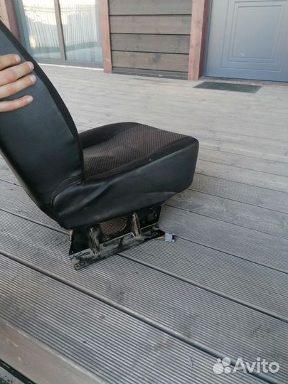 Сиденья на ваз largus