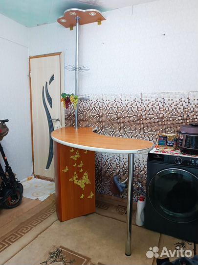 Барная стойка со сульями