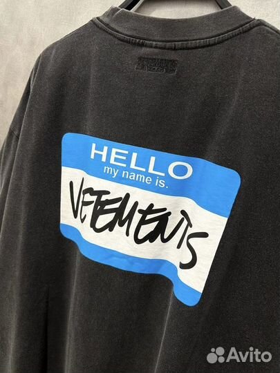 Футболка Hello my name is Vetements