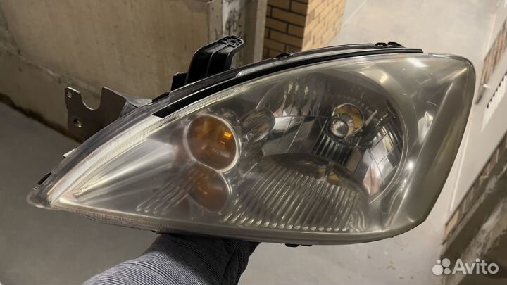 Фара левая lancer 9