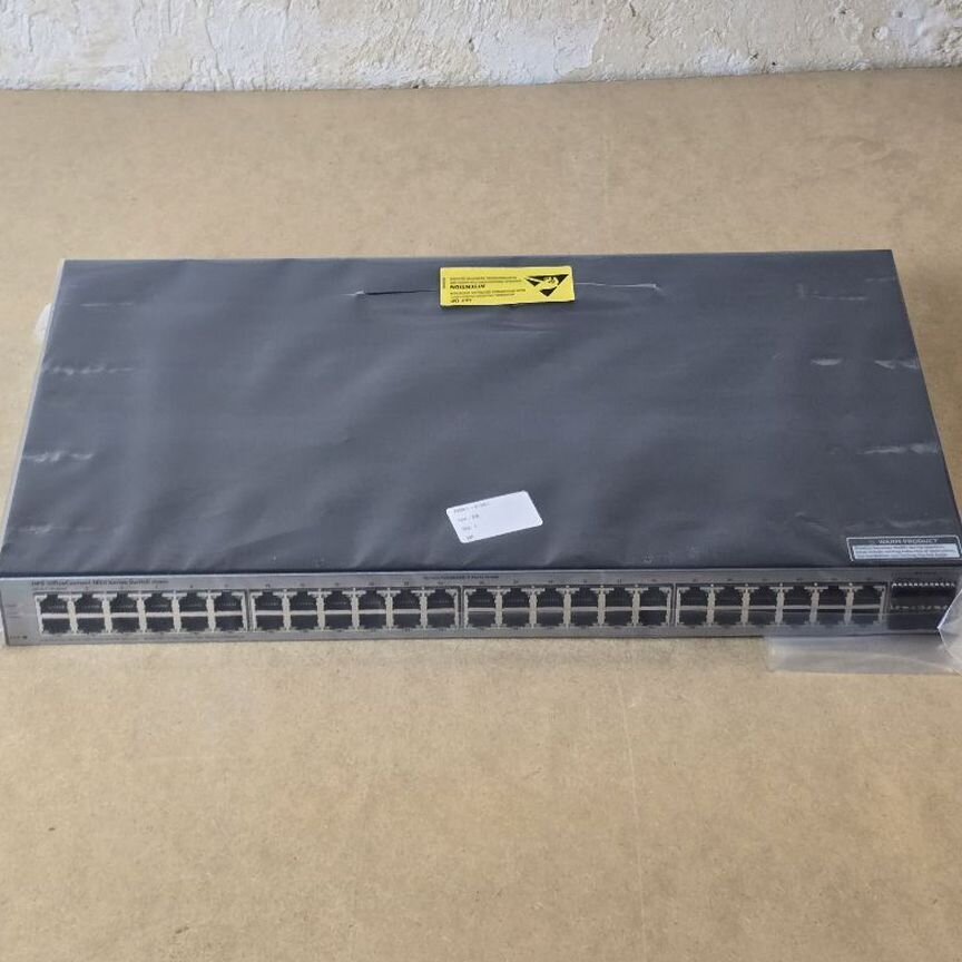 [J9981A] Коммутатор Hpe Aruba 1820 48g Switch ( ) J9981a
