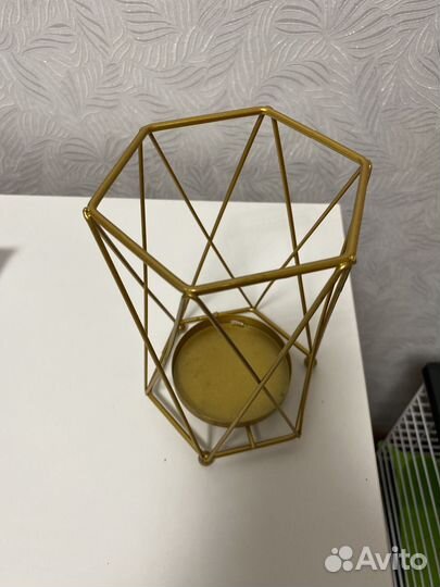 Подсвечник золотой