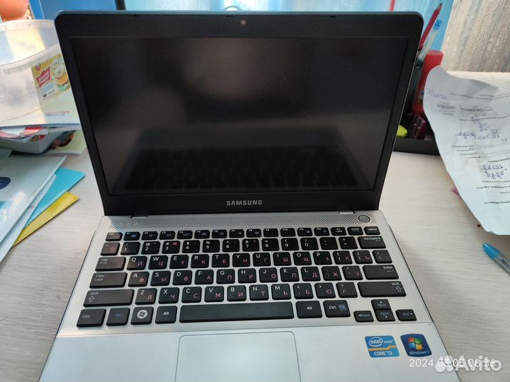 Ноутбук Samsung np300u1a