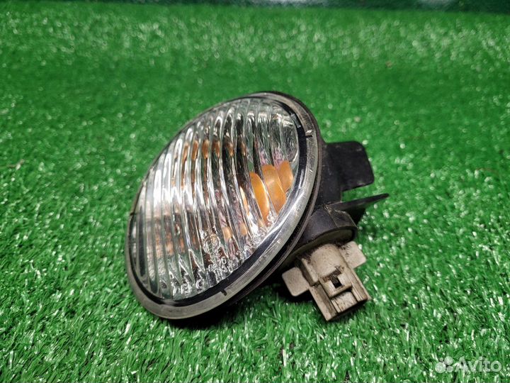 Указатель поворота левый Toyota Corolla 110