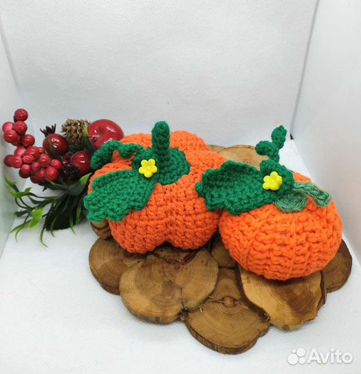 Тыква вязаная для декора