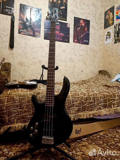 Продам Бас - гитару