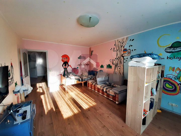 2-к. квартира, 77 м², 3/9 эт.