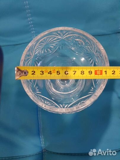 Хрустальная конфетница на ножке