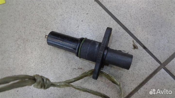 Датчик положения коленвала Volkswagen Phaeton 200