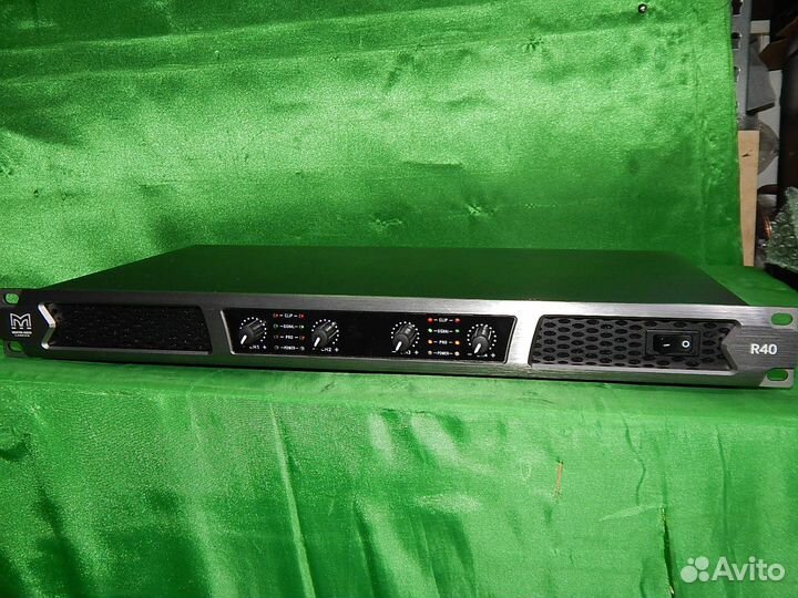 Усилитель класса D martin audio R40