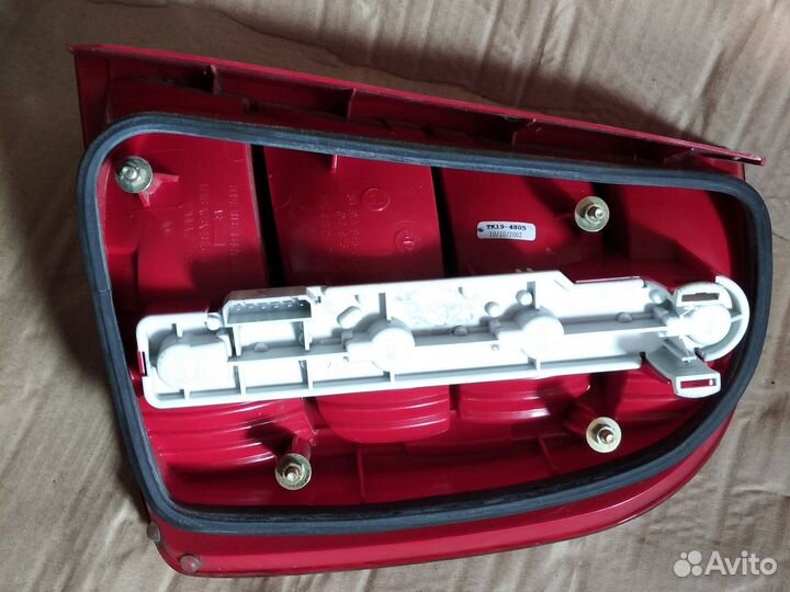 Задний левый фонарь Шкода Фабия 03 г