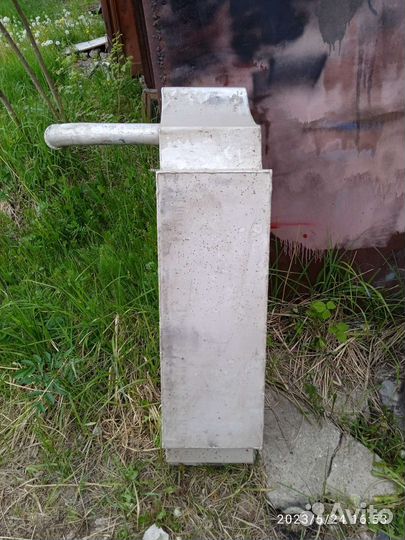 Дополнительный топливный бак