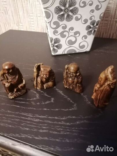 Фигурки нэцкэ