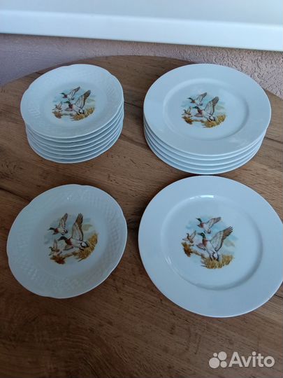 Набор тарелок