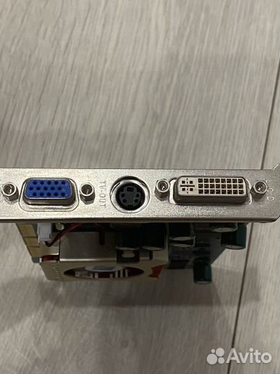 Видеокарта GeForce FX 5700 le 256mb