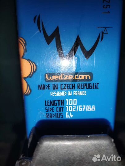 Горнолыжные ботинки, лыжи, палки, шлем