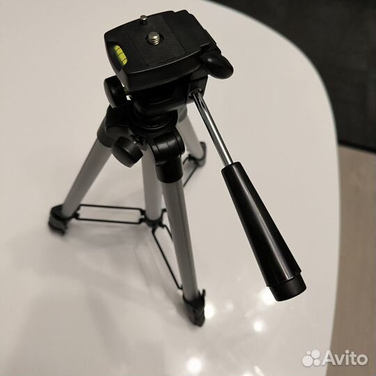 Штатив для фотоаппарата с чехлом