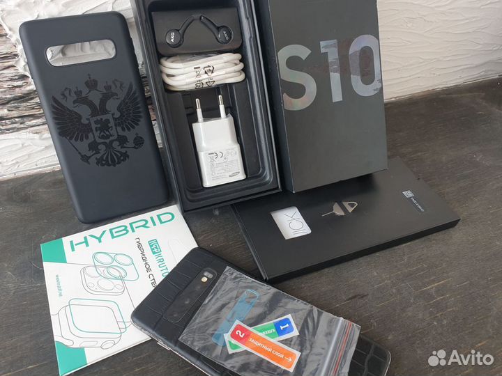 Samsung Galaxy S10, 8/128 ГБ