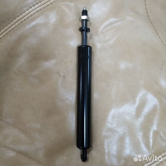 Цилиндр опускания руля 11715247 Volvo BL