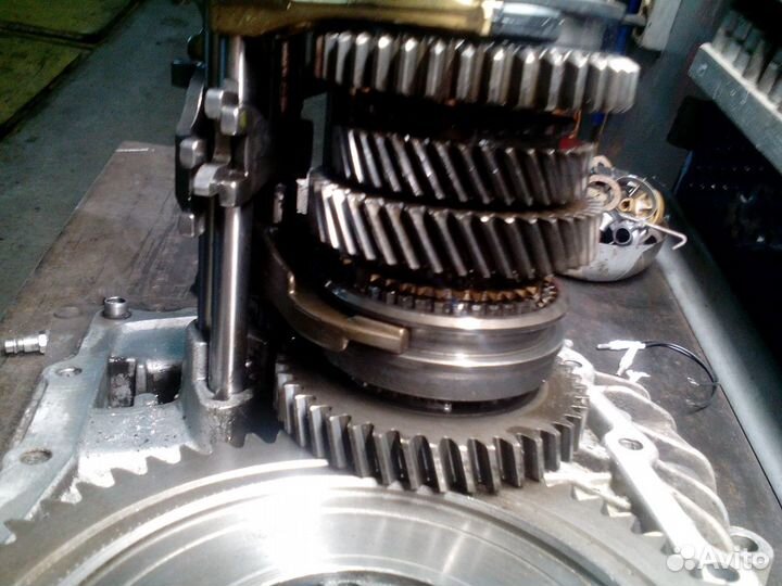 Кпп Рено Логан и Другие Форд Фокус под востановлен