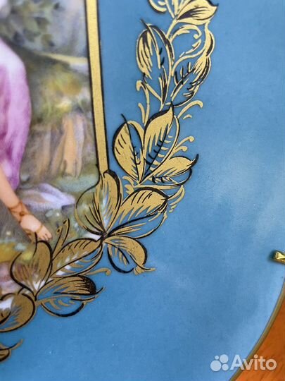 Старинная фарфоровая тарелка. Франция