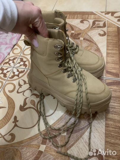 Ботинки женские 37