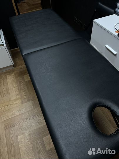 Массажный стол