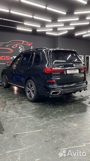 Диффузор для BMW X7 G07 чёрный глянец