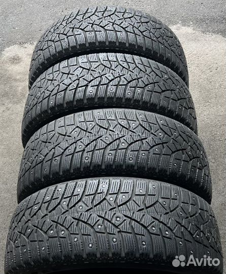 Bridgestone Blizzak Spike-02 225/55 R17