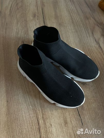 Кроссовки