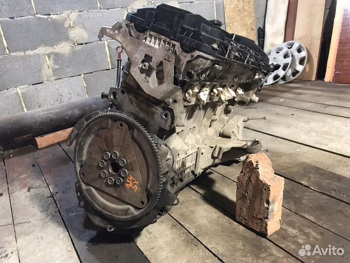 В разборе Мотор М54 B22