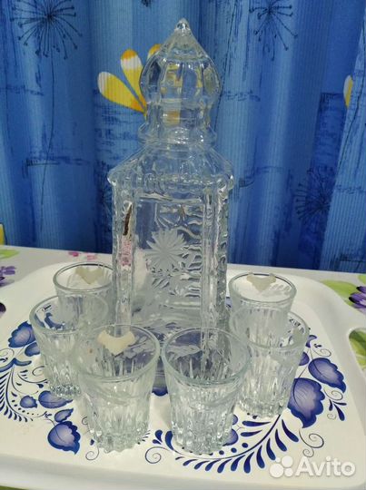 Набор стеклянный (кувшин и стопки)