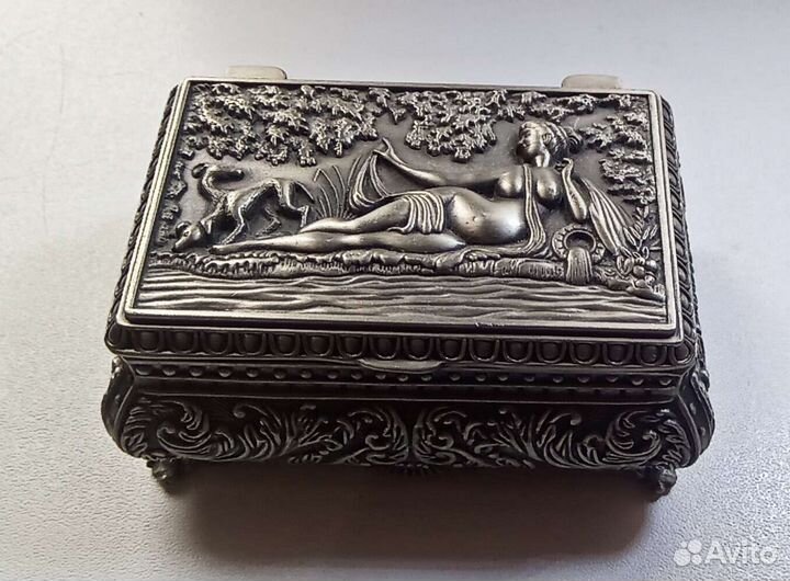 Шкатулка для украшений