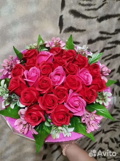 Букет роз из мыла