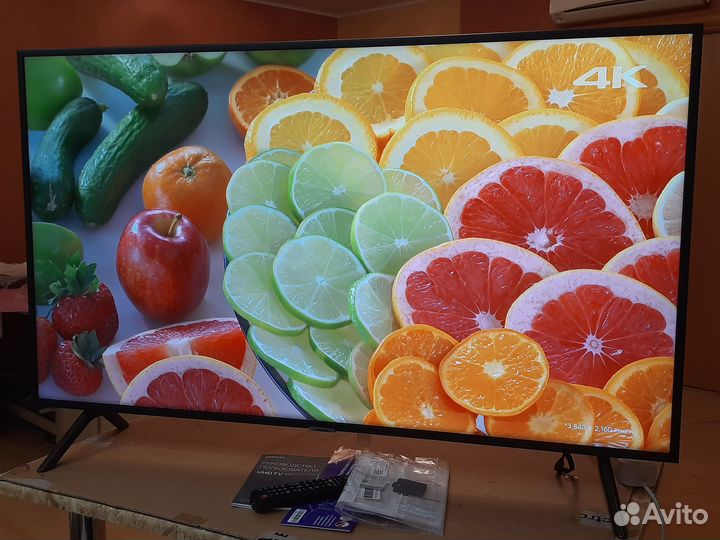 Телевизор Samsung SMART UHD 4K