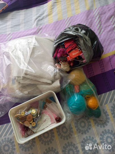 Бисер,пряжа,нитки мулине,ткань лён