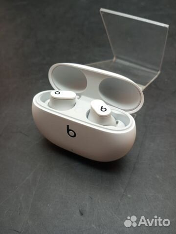 Беспроводные наушники Beats Studio Buds