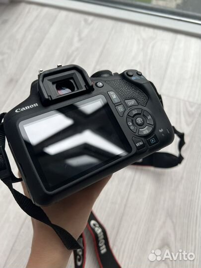 Фотоаппарат canon eos 2000d