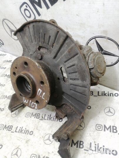 Поворотный кулак передний левый Mercedes Ml W163