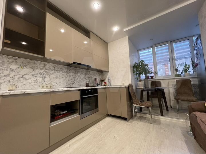 3-к. квартира, 52 м², 5/17 эт.