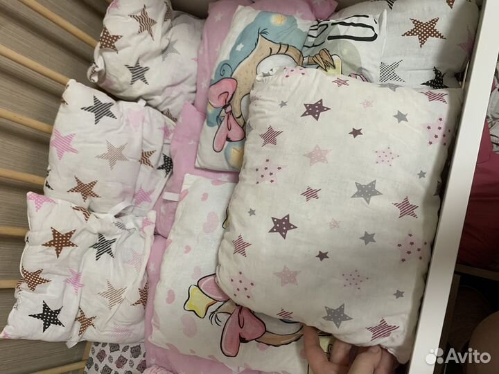 Бортики в кроватку и подушки